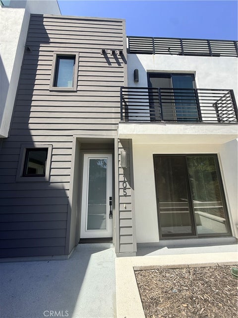 Photo of 95 HARKNESS Avenue, Pasadena, CA 91106 (MLS # AR26181769)