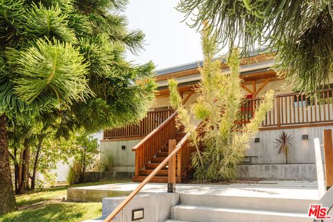 Photo of 3019 Surry Street, Los Angeles, CA 90027 (MLS # 25590849)