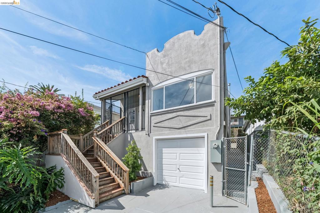 2229 21St Ave