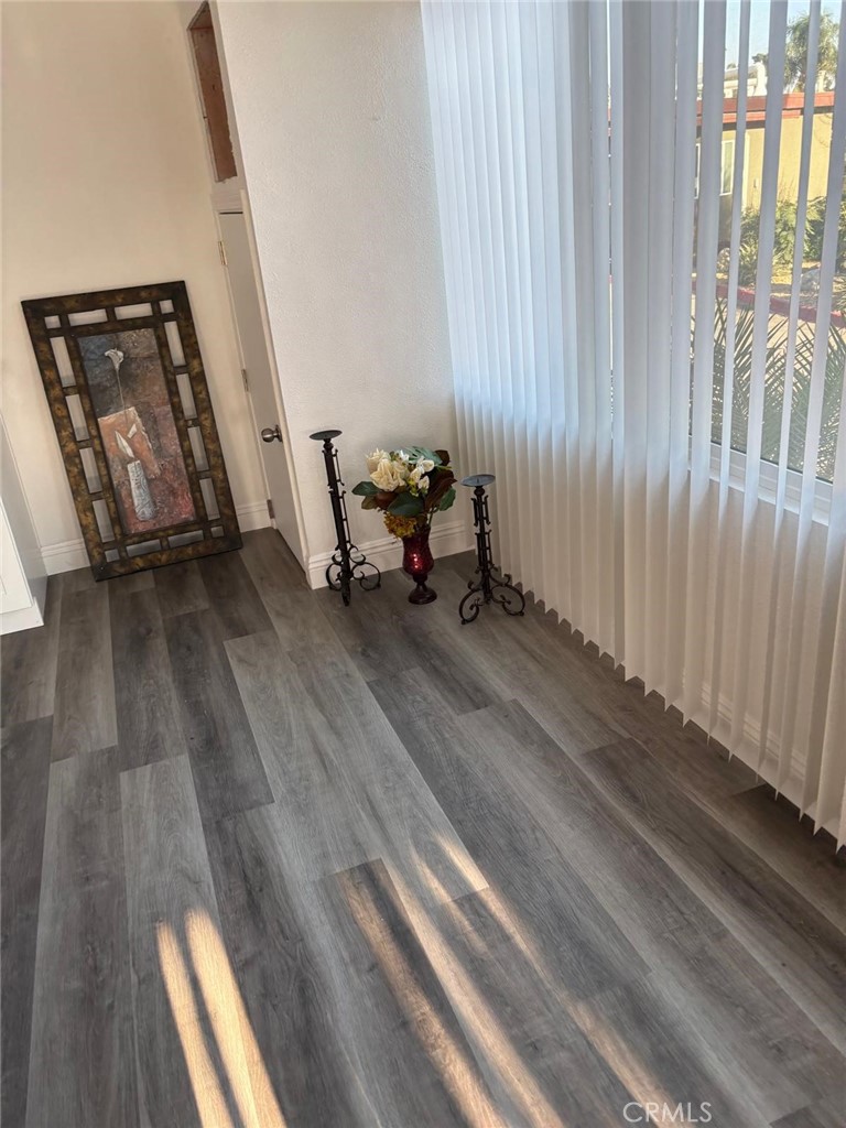 8787 Locust Avenue 28