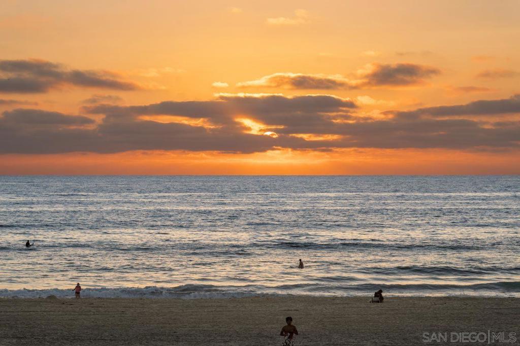 Mission Beach - Residential