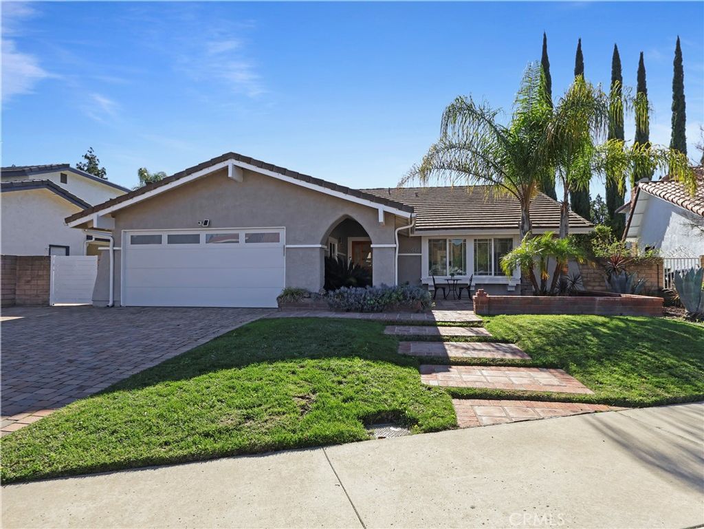 Photo of 28944 Marlies Street, Agoura Hills, CA 91301 (MLS # SR26032547)