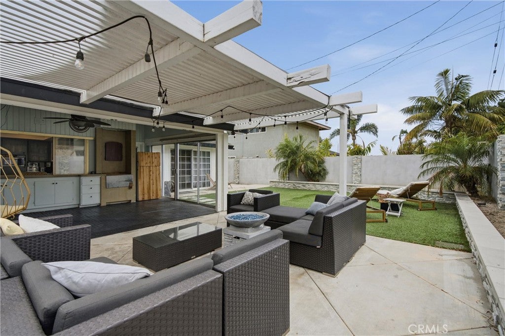 8021 Sunset Circle, Huntington Beach CA 92646 - Photo 20
