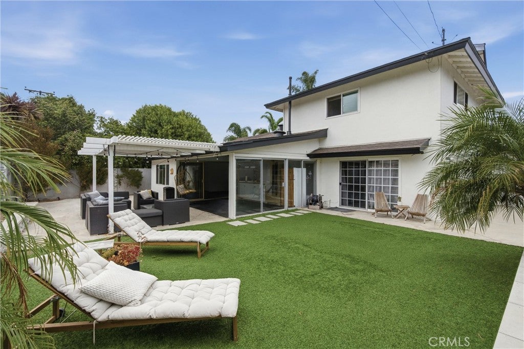 8021 Sunset Circle, Huntington Beach CA 92646 - Photo 21