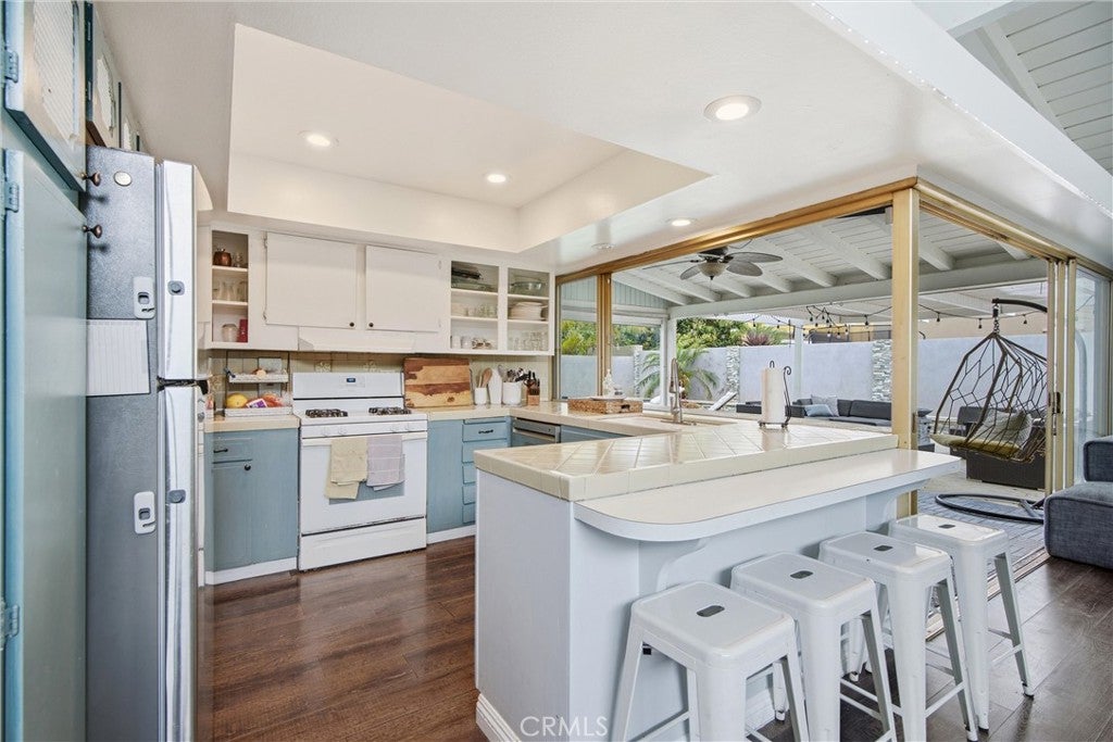 8021 Sunset Circle, Huntington Beach CA 92646 - Photo 13