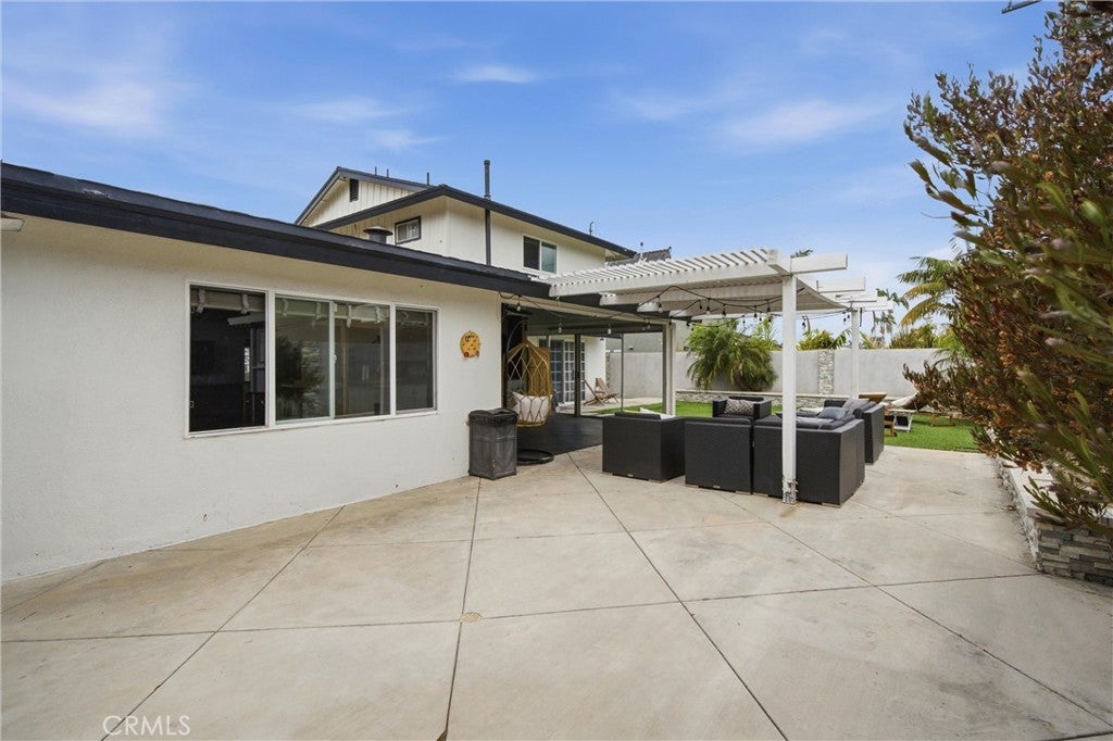 8021 Sunset Circle, Huntington Beach CA 92646 - Photo 23