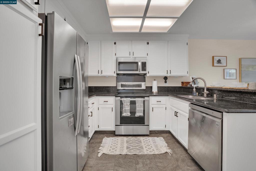 MISSION PINES - Residential