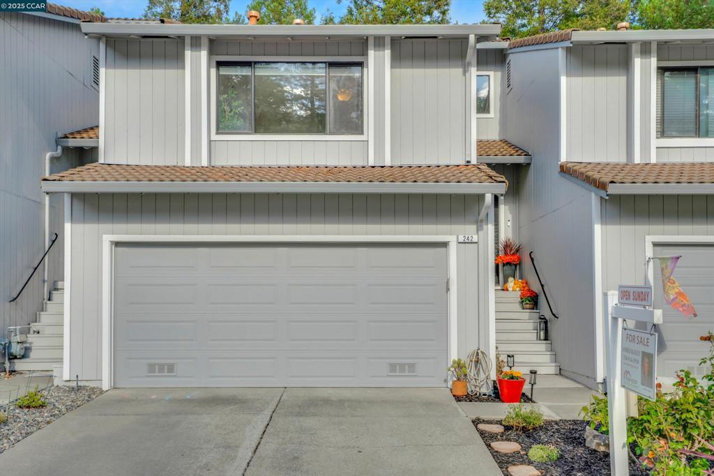MISSION PINES - Residential