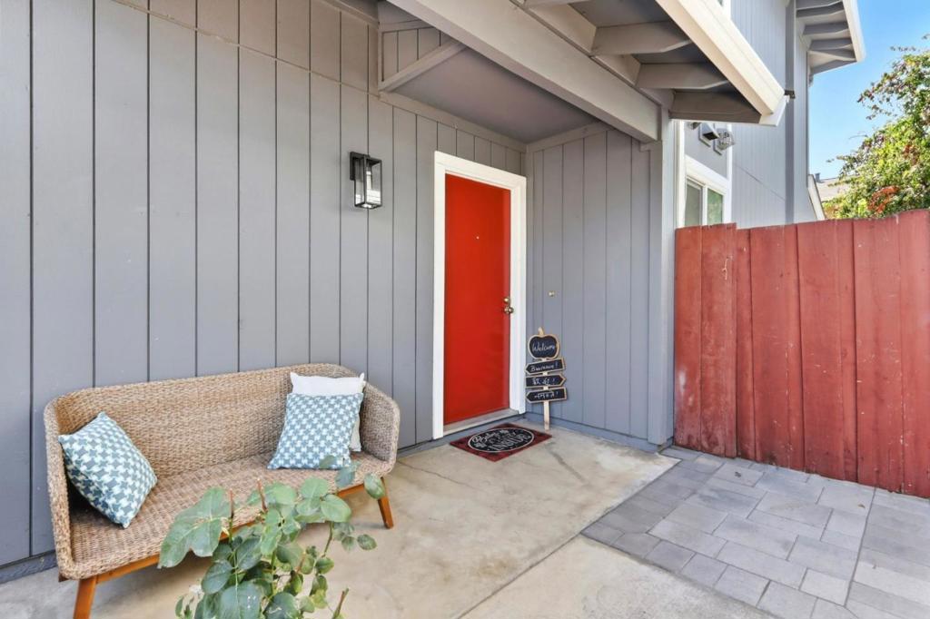 119 Rose Lane
