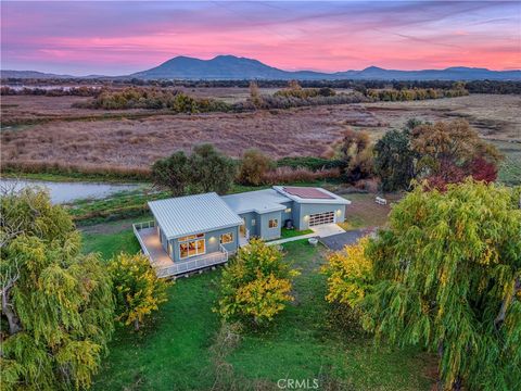 Photo of 8 Queen Ann Way, Lakeport, CA 95453 (MLS # LC25259554)