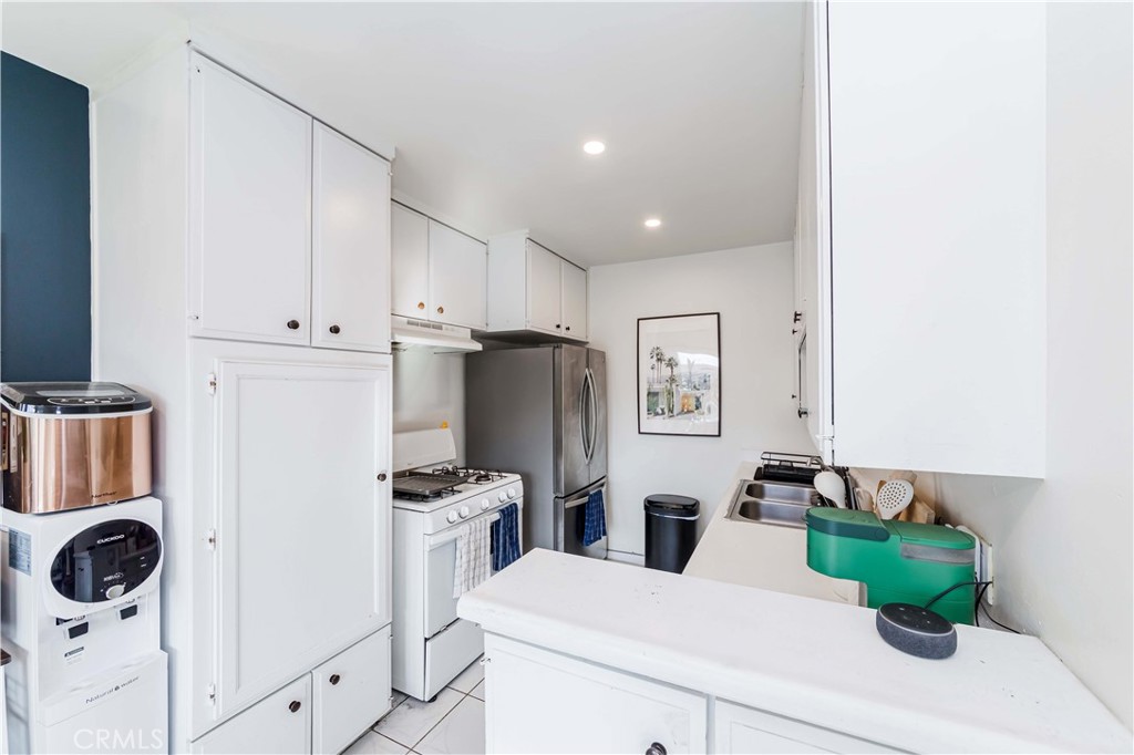 Anahiem Villiage One - Residential