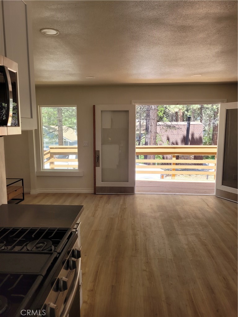 928 W Sherwood BLVD