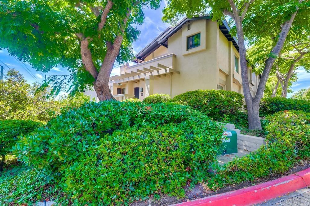 This property is a fully renovated, move-in ready 2 bedroom 2 bathroom townhome in a Prime San Diego location just west of Fashion Valley Center. It boasts 1058 sq. ft of living space with views. Living room has fabulous gas fireplace and off the living room space is a beautiful patio with unobstructed views and houses new water heater. The fully remodeled kitchen includes high end stainless steel appliances; gas stove, microwave, refrigerator, dishwasher. Bathrooms include brand new tile, fixtures, vanities. The unit has recessed lighting throughout as well as all new windows. This unit boasts an attached 1 car garage with lots of street parking and a large guest parking lot. The community boasts a beautiful spa like pool area with a large community room for entertaining. Located near UCSD, Fashion Valley, Mission Valley , Old Town, beaches, downtown and major freeways. Don't miss your chance to live in this very sought after, centrally located Community.
