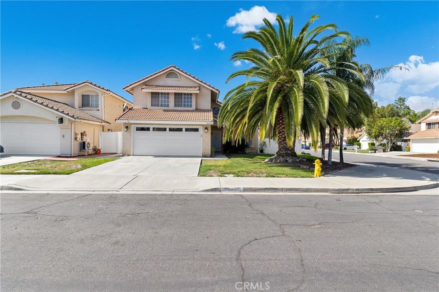 Recently Renovated Corner Lot Home in Menifee Lakes! 
Beautifully updated 4-bedroom, 2.5-bath home located on a desirable corner lot in the Menifee Lakes community. Features include luxury vinyl plank flooring throughout, updated bathrooms, updated vinyl fencing, recently replaced HVAC, and so much more. One bedroom and half bath conveniently located downstairs. Spacious layout with formal living and dining areas, family room with fireplace, and attached 2-car garage.
Just steps from the lake and walking distance to La Paloma and Wheatfield parks. Easy access to freeway, shopping centers, library, restaurants, and schools. Enjoy all the amenities Menifee Lakes has to offer, including scenic lake trails, parks, community beach with slide, and more. Turnkey and move-in ready!
