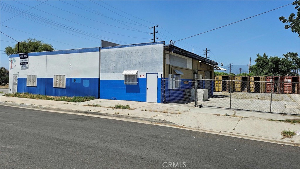 Former automotive detail shop with fully fenced 12672 Sq. Ft. lot with Light Industrial zoning. 20% down for qualified buyers using SBA loan