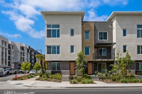 Photo of 151 Steely, Irvine, CA 92614 (MLS # AR26050845)