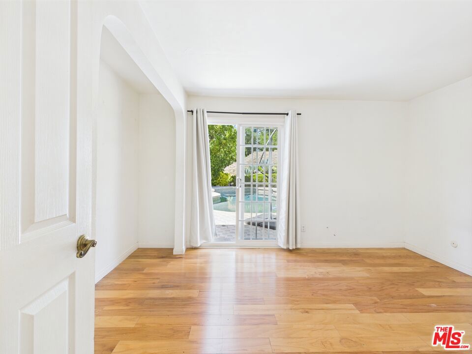 26065 Redbluff Drive