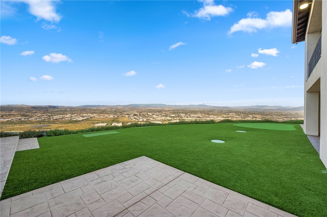 42365 Vista Montana Court