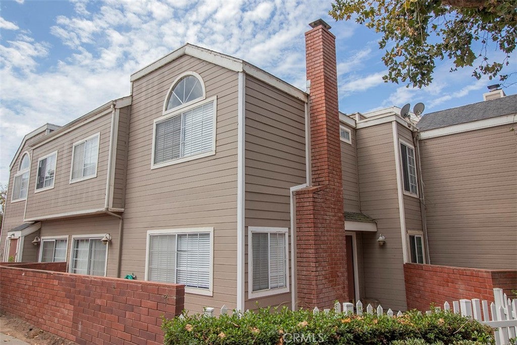 2460 Village Green