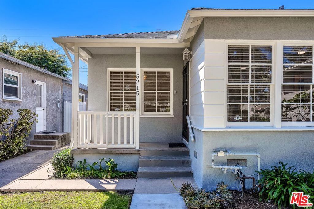 Photo of 5215 S Slauson Avenue, Culver City, CA 90230 (MLS # 25604675)
