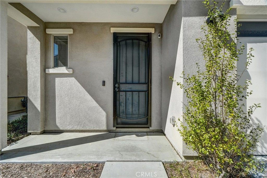 Photo of 653 Longhorn Way, Rancho Mission Viejo, CA 92694 (MLS # OC25199550)
