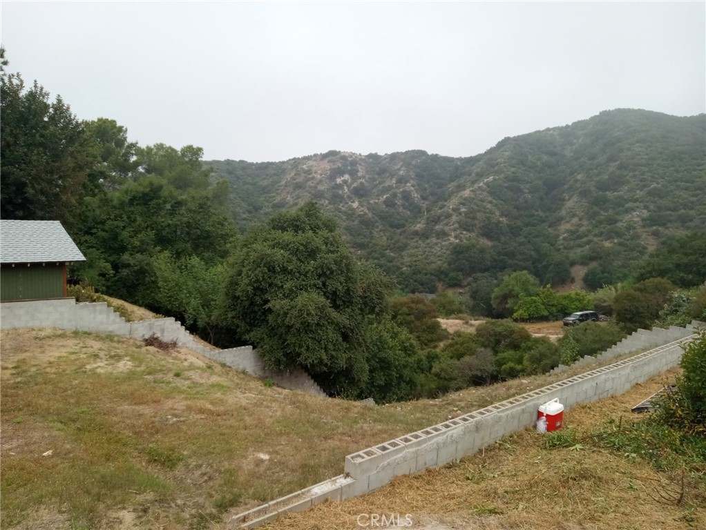 0 TUJUNGA,