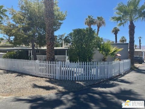 Photo of 3 McKinley Street, Cathedral City, CA 92234 (MLS # 25571587PS) Photo of 3 McKinley Street, Cathedral City, CA 92234 (MLS # 25571587PS)