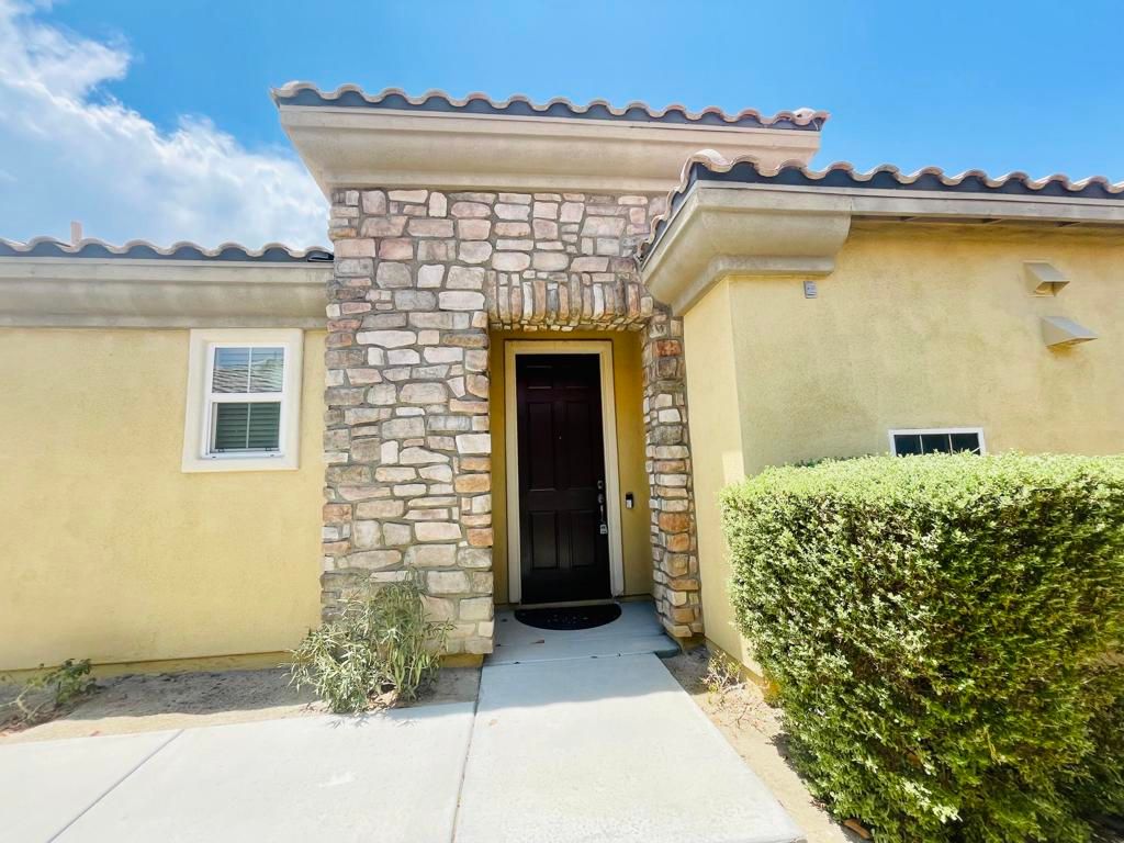Photo of 82098 Travolta Avenue, Indio, CA 92201 (MLS # 219142070DA)