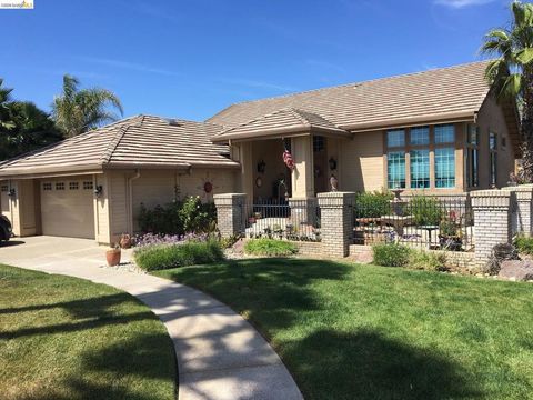 Photo of 2079 newport drive DR, Discovery Bay, CA 94505 (MLS # 41134500)