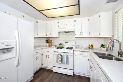 Tiny photo for 86 S Sierra Madre Boulevard #2, Pasadena, CA 91107 (MLS # P1-27481)