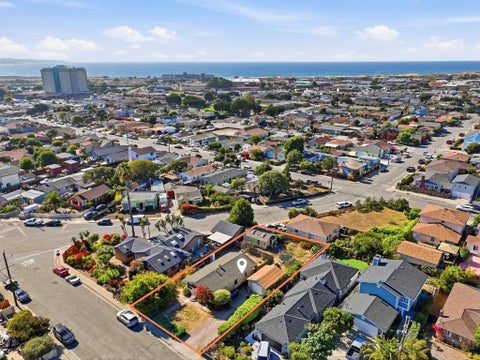 Tiny photo for 609 Trinity Avenue, Seaside, CA 93955 (MLS # ML82054939)