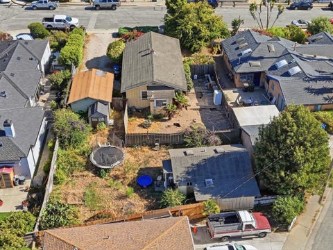 Tiny photo for 609 Trinity Avenue, Seaside, CA 93955 (MLS # ML82054939)