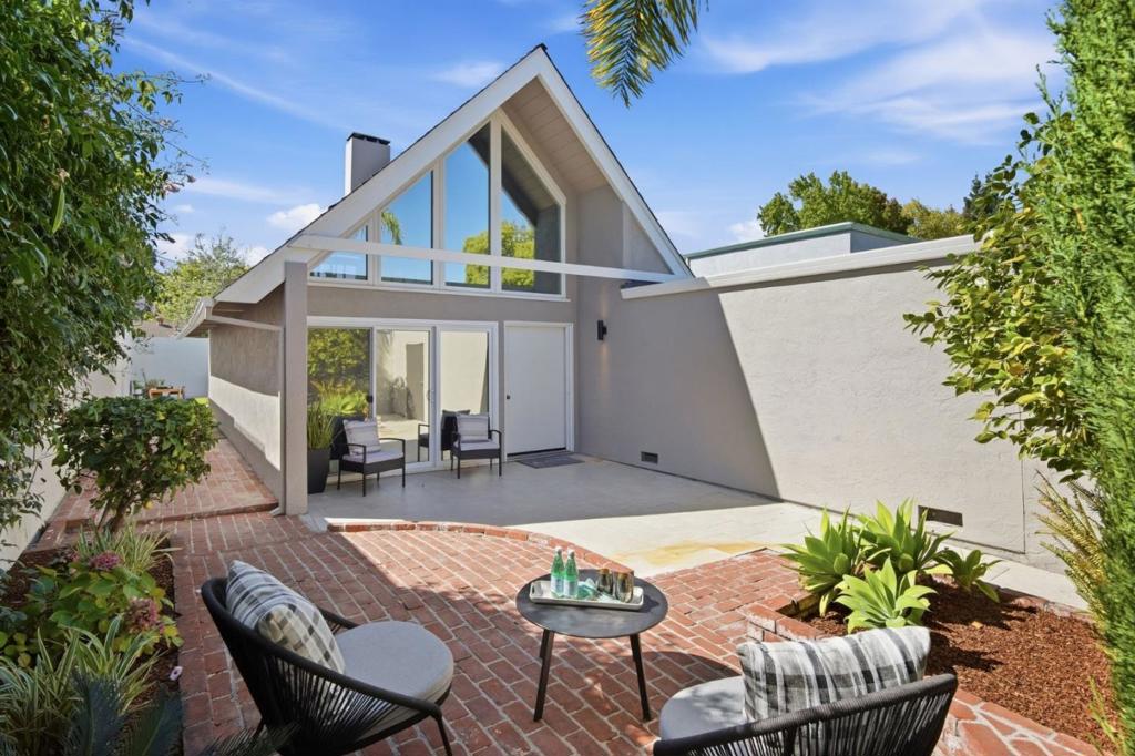 1389 Sydney Drive