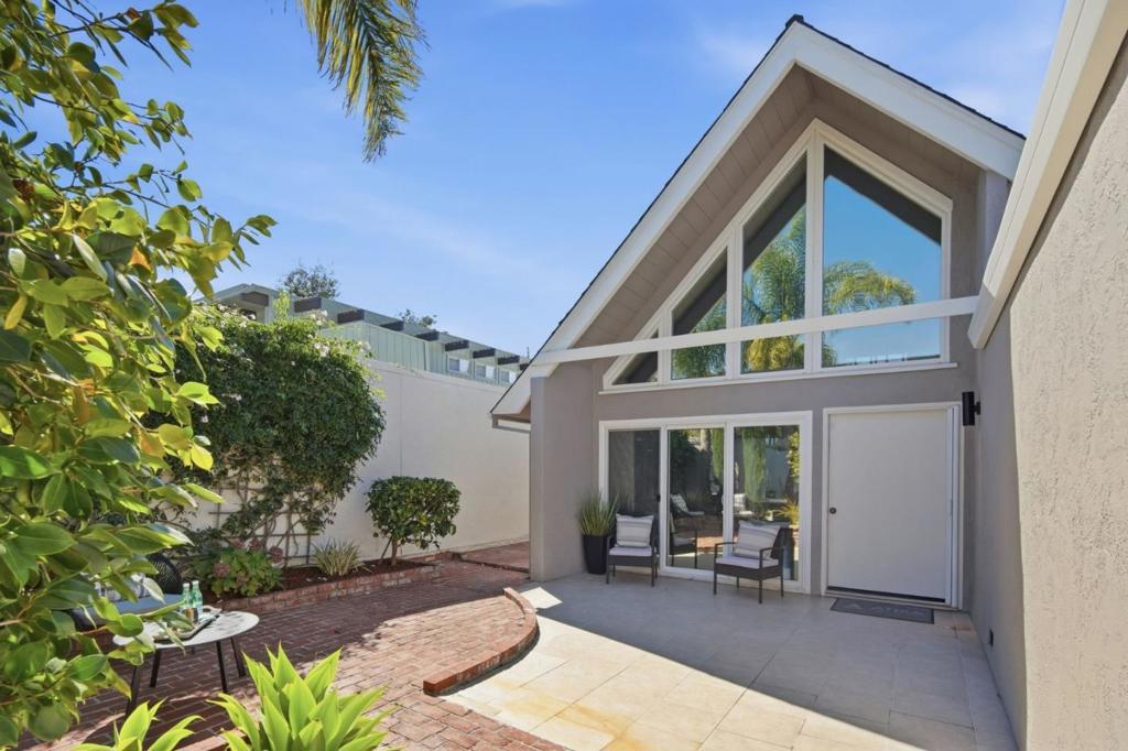 1389 Sydney Drive