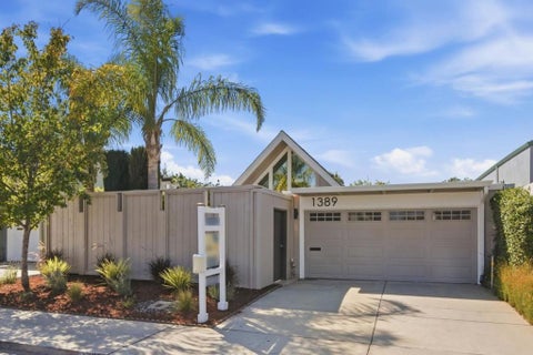 Photo of 1389 Sydney Drive, Sunnyvale, CA 94087 (MLS # ML82062509)