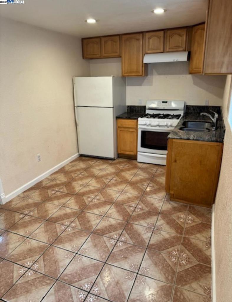 FRUITVALE - Residential