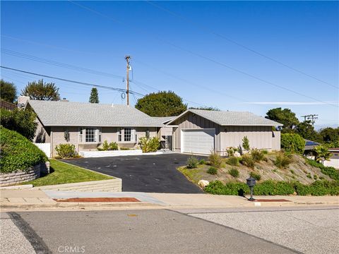 Photo of 5 Brokenbow Lane, Rolling Hills Estates, CA 90274 (MLS # PV26008810)