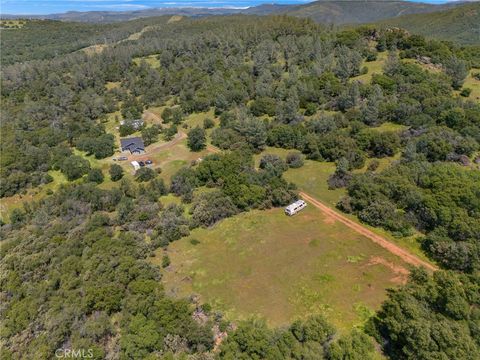 Photo of 6 Oregon Gulch Road, Oroville, CA 95965 (MLS # SN26058110)