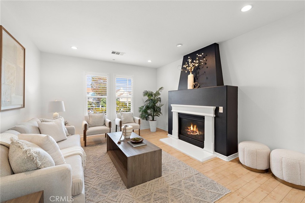7988 Aldea Circle