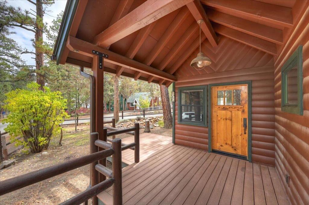 436 Booth Way