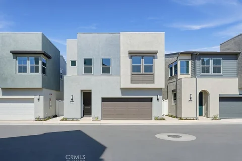 1021 E Overlook Drive, Orange, CA 92867 - MLS#: IG26155426