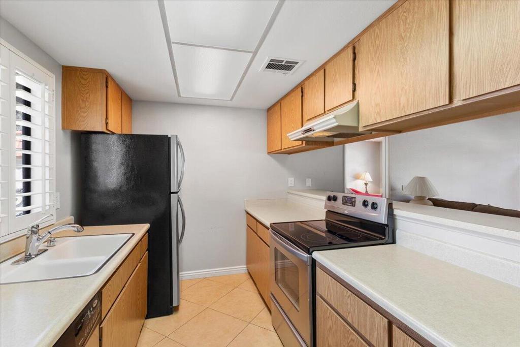 77009 Preston Trail