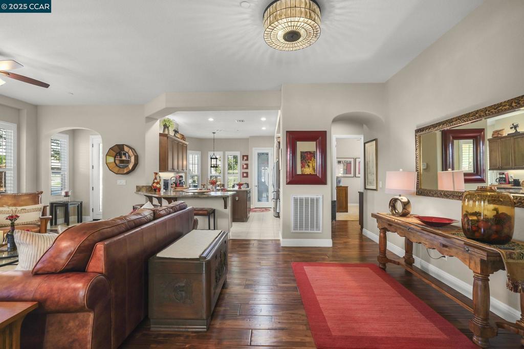 TRILOGY VINEYARDS - Residential