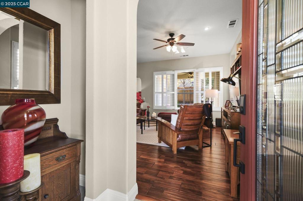 TRILOGY VINEYARDS - Residential