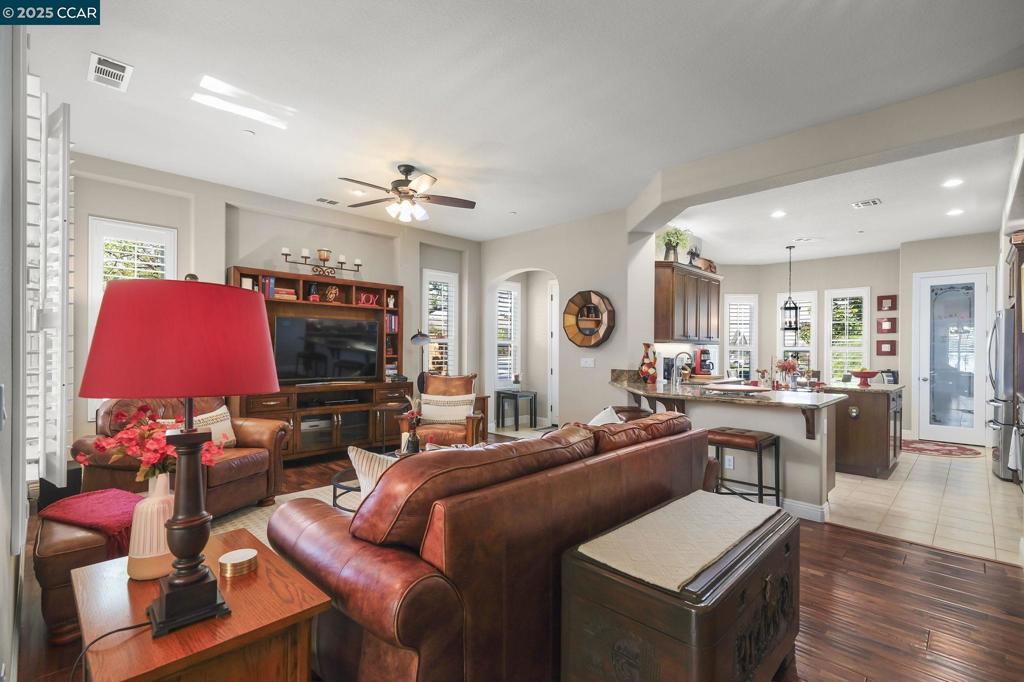 TRILOGY VINEYARDS - Residential