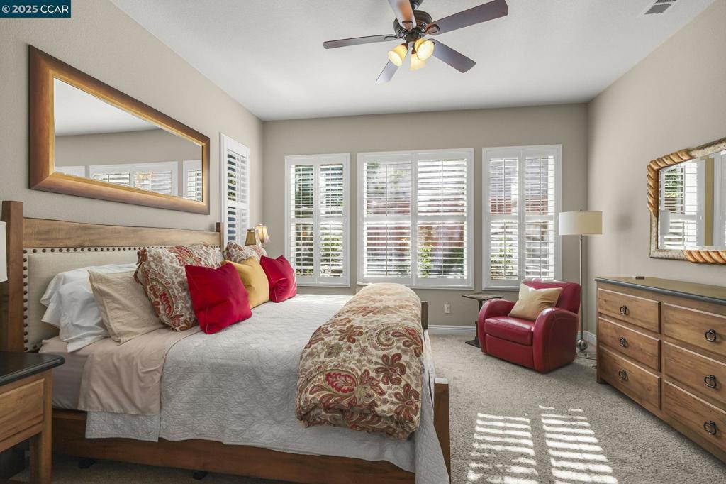 TRILOGY VINEYARDS - Residential