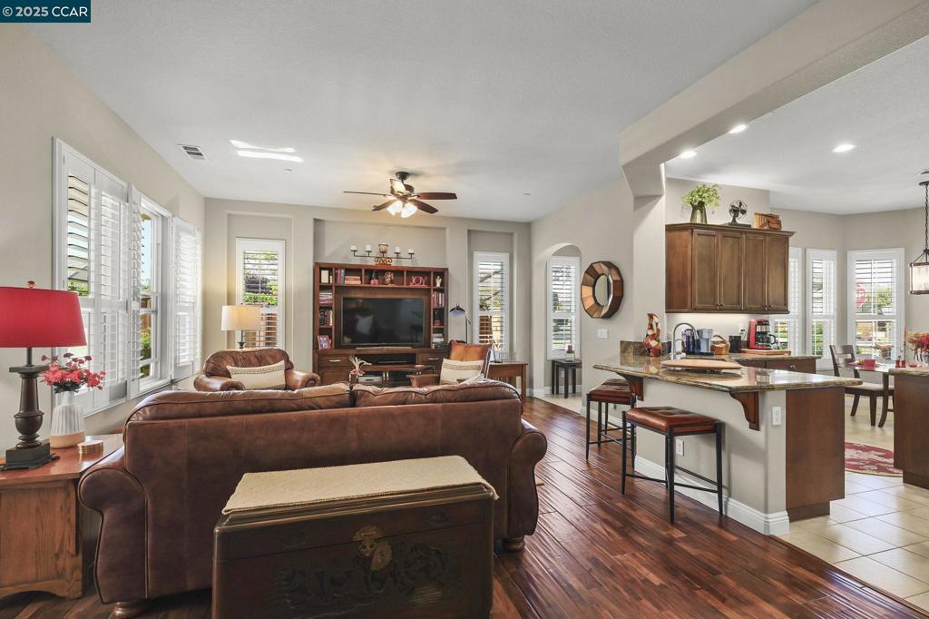 TRILOGY VINEYARDS - Residential