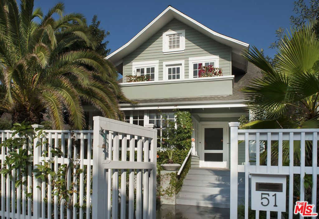 Photo of 51 27th Avenue, Venice, CA 90291 (MLS # 25589999)