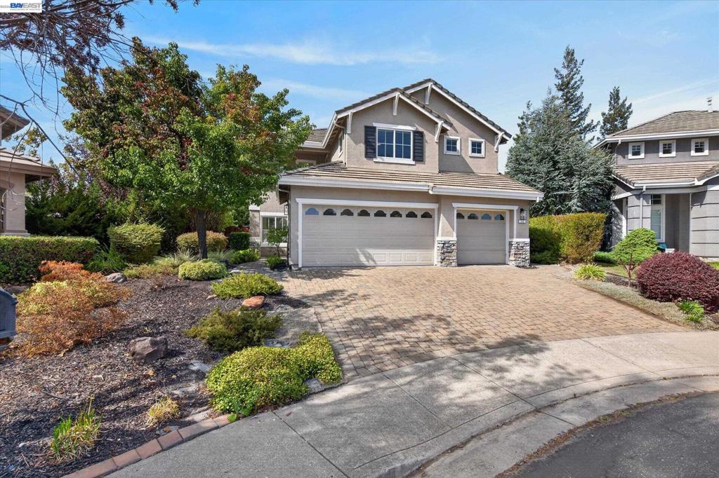 142 Blackstone Dr