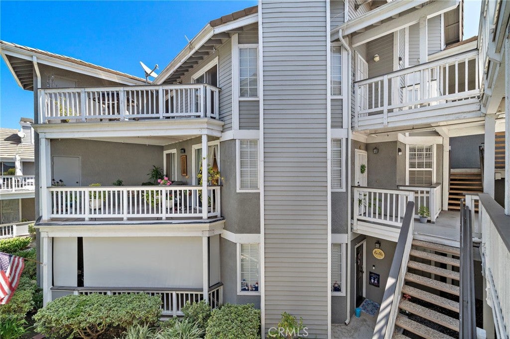 10361 Garden Grove Boulevard 25